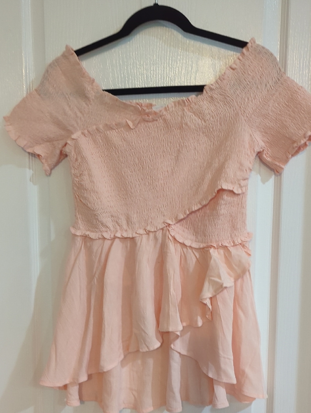 NWOT VENUS Peach Ruffle Off-Shoulder Blouse Sz M